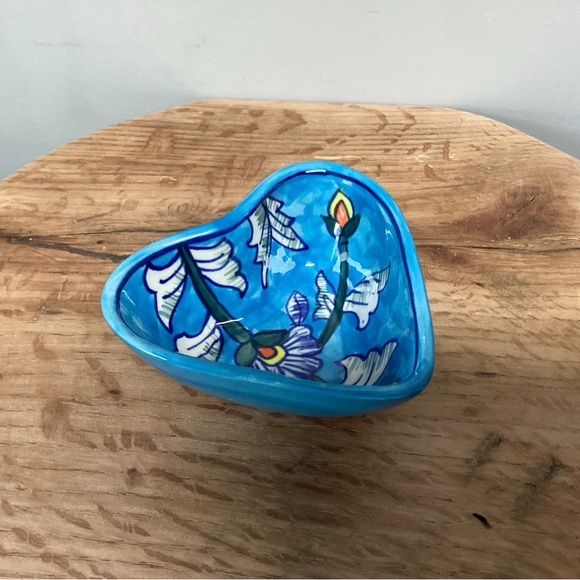 🔵 Cute Heart Shaped Dish - Trinket Bowl - Ceramic Crafted - Excellent - Picture 3 of 11